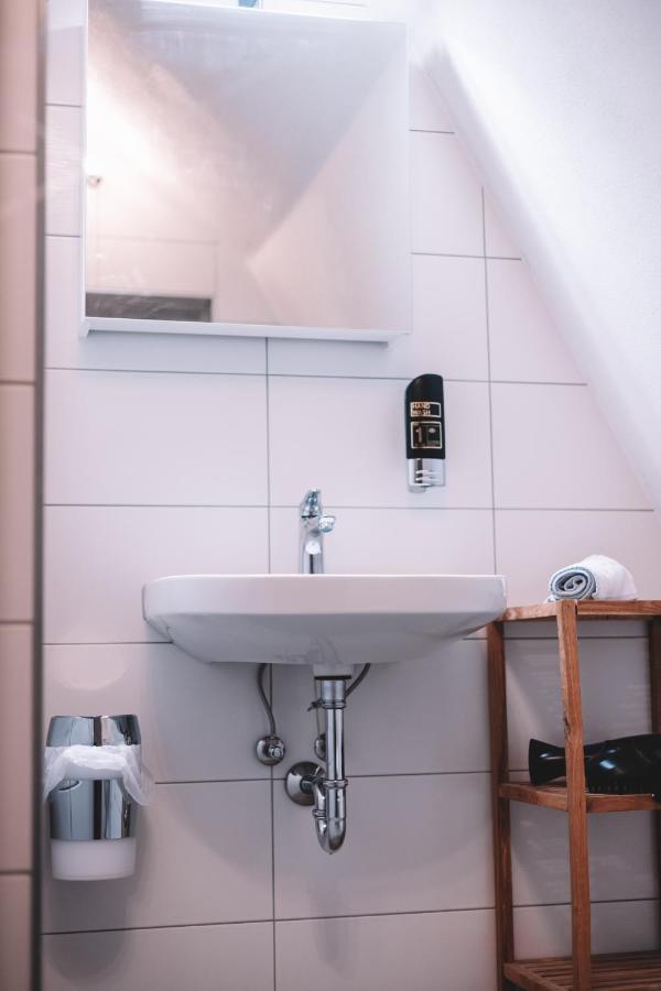 Gasthof Und Hotel Roter Hirsch Claußnitz Екстериор снимка