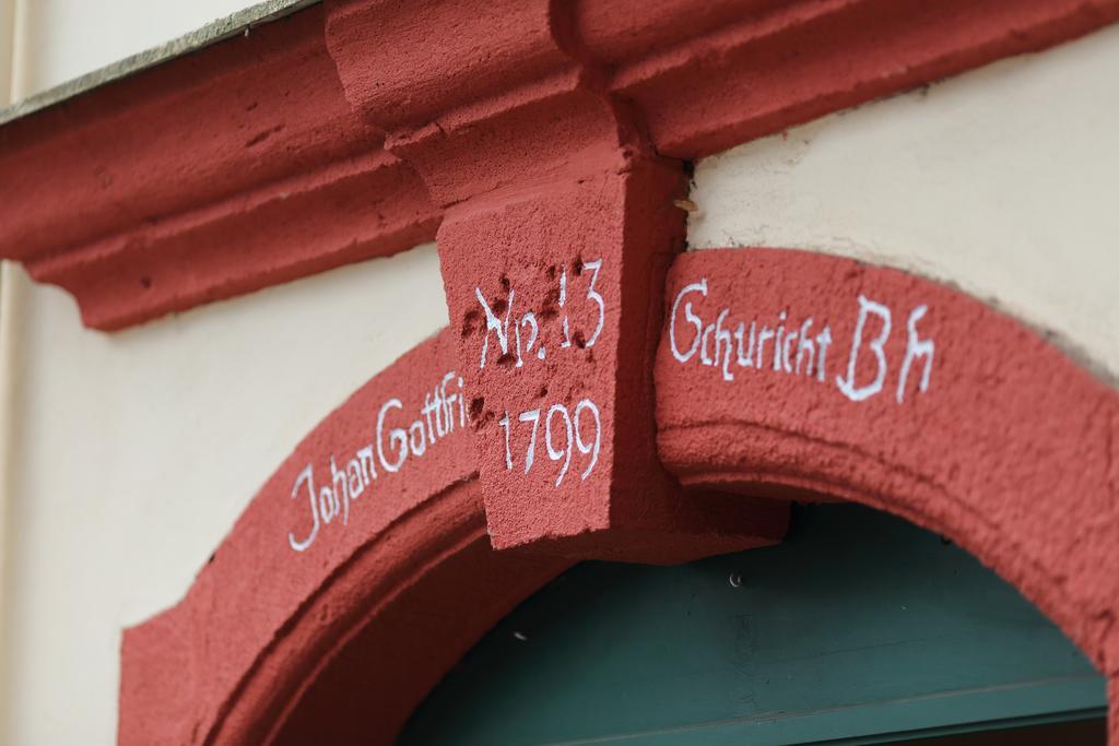 Gasthof Und Hotel Roter Hirsch Claußnitz Екстериор снимка